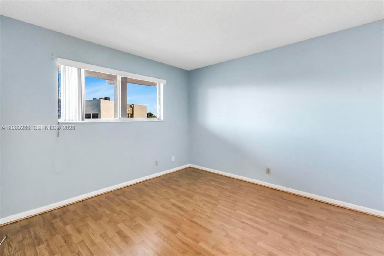6570 Royal Palm Blvd, Unit 302J, Margate, FL 33063 Photo