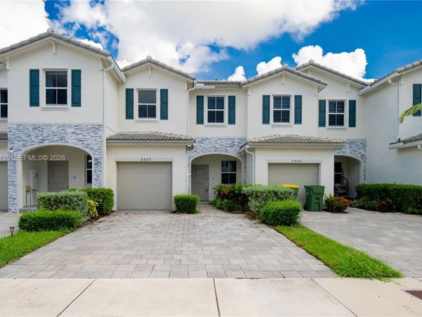2667 SE 10th St, Homestead, FL 33035