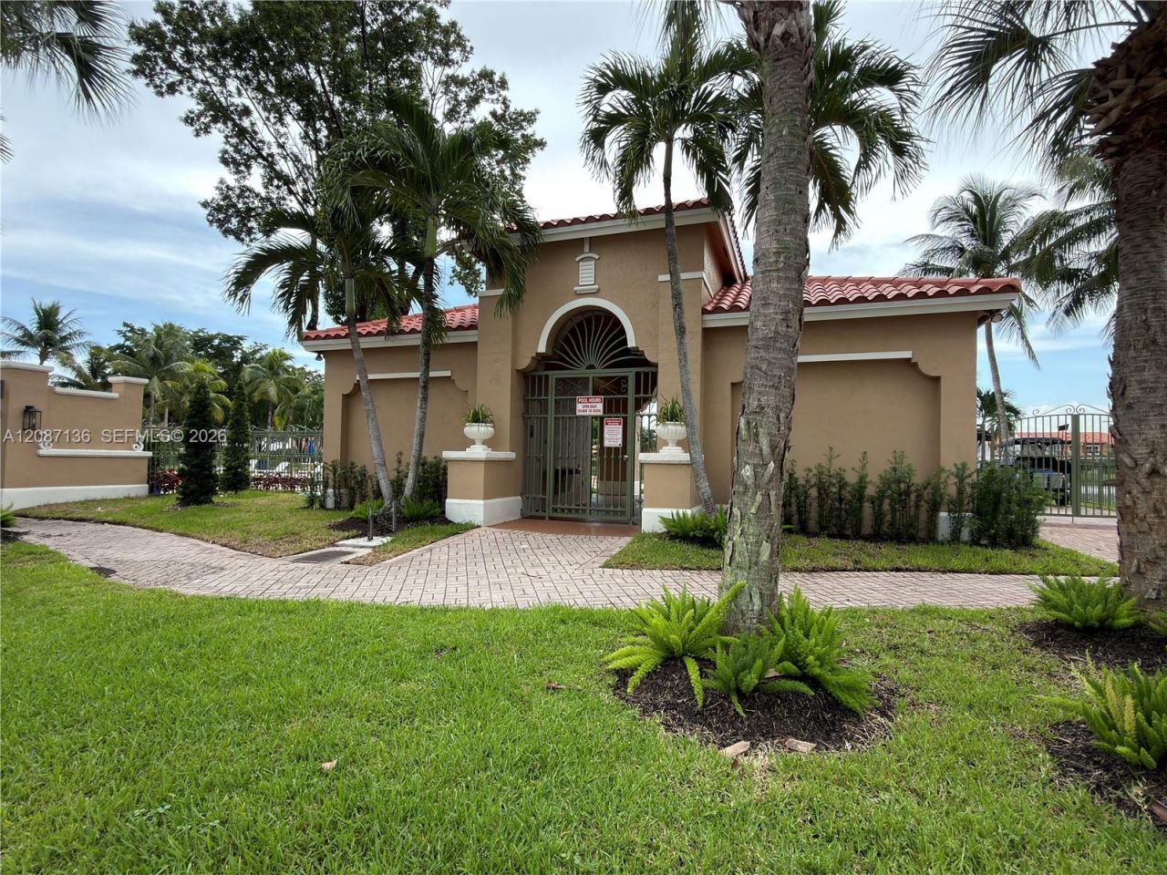6520 NW 114th Ave, Unit 1621, Doral, FL 33178 Photo