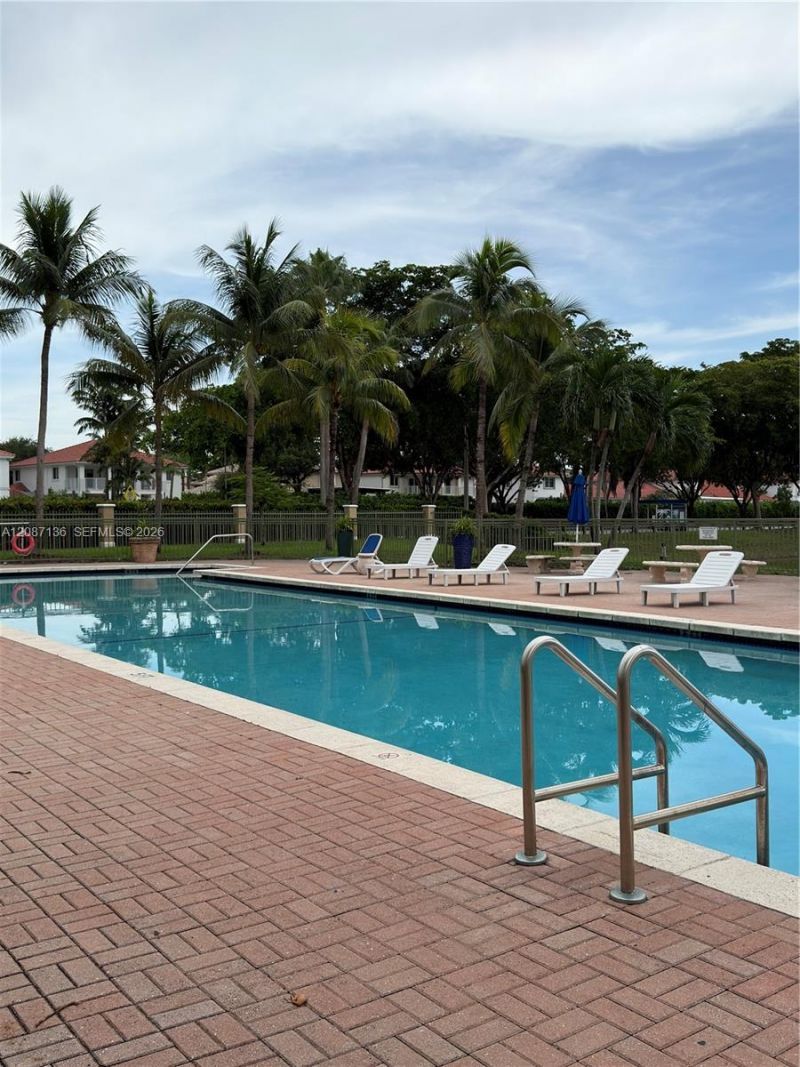 6520 NW 114th Ave, Unit 1621, Doral, FL 33178 Photo