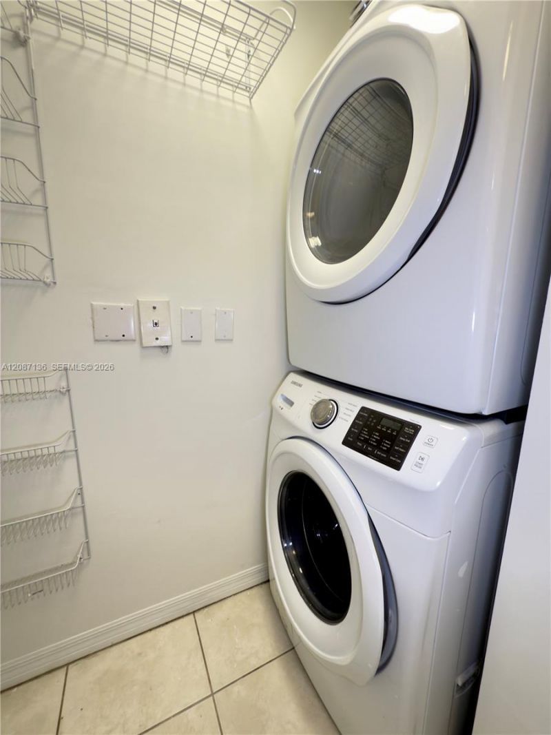 6520 NW 114th Ave, Unit 1621, Doral, FL 33178 Photo