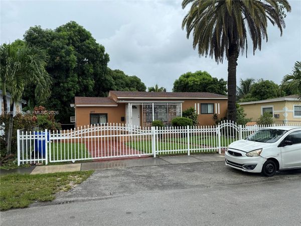 1077 NE 157th Ter, North Miami Beach, FL 33162