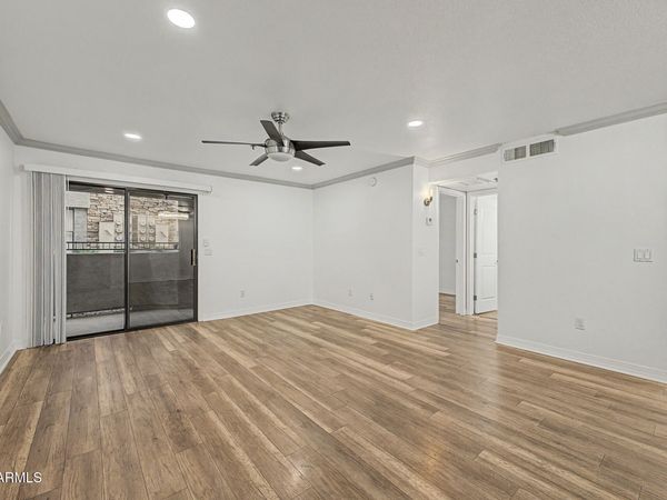 2025 E CAMPBELL Avenue, Unit 127, Phoenix, AZ 85016