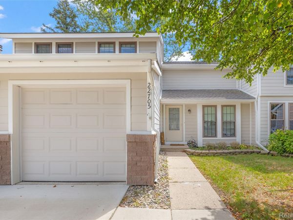 22705 Cranbrooke Drive, Novi, Mi 48375