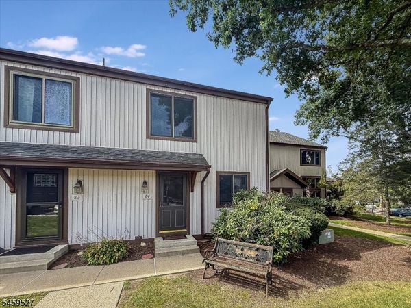 584 Dell Pl, Stanhope, NJ 07874