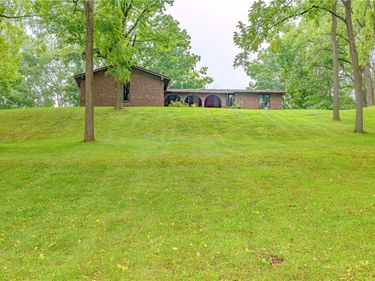 451 Victor Road , Fairport, NY 14450