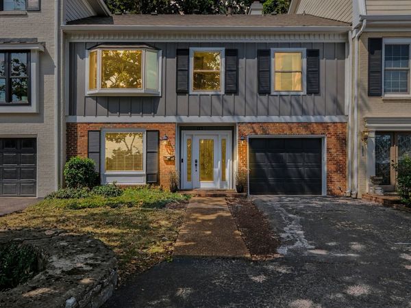 122 Jefferson Sq, Nashville, TN 37215