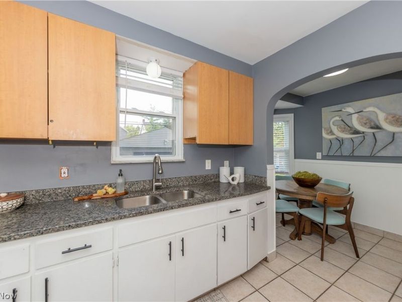 3534 Bainbridge Road, Cleveland Heights, OH 44118 Photo 9
