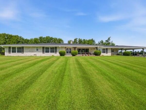 676 Ferguson Hill Rd, Lafayette, TN 37083