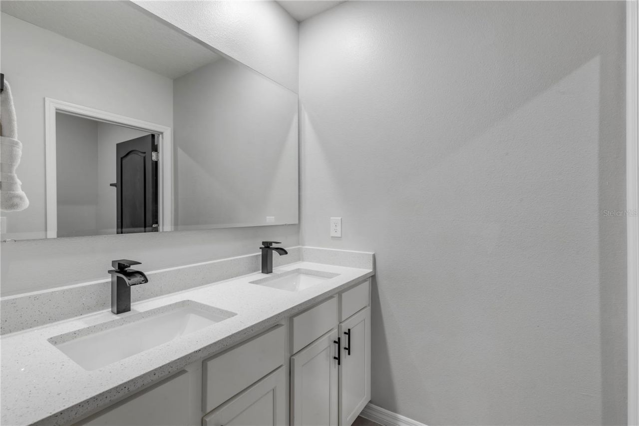 143 Old Mill Pond Rd, Edgewater, FL 32141 Photo