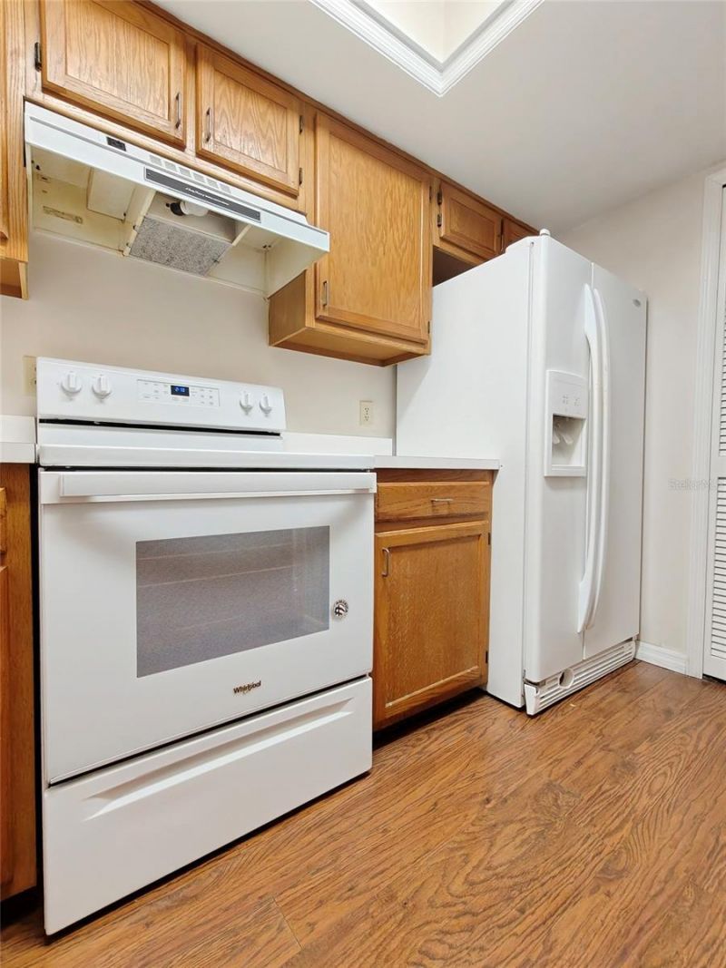 5815 SW 9th Place, Gainesville, FL 32607 Photo