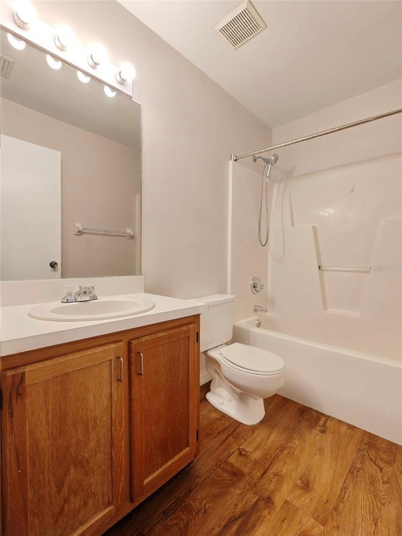 5815 SW 9th Place, Gainesville, FL 32607 Photo