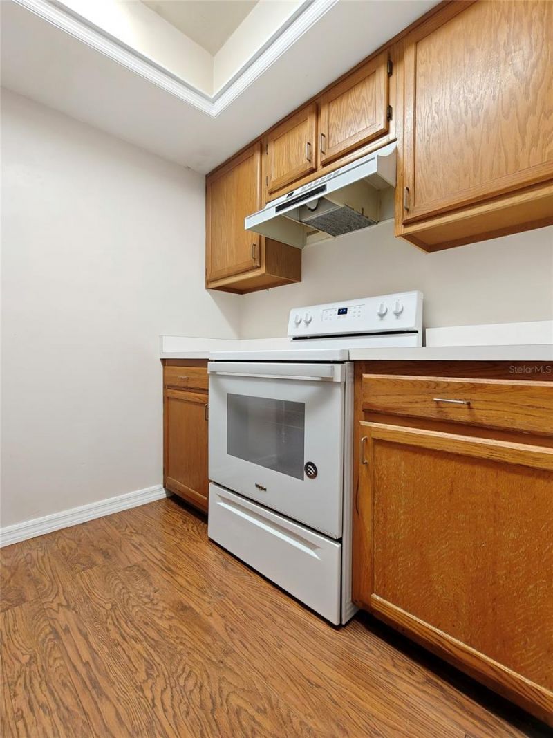 5815 SW 9th Place, Gainesville, FL 32607 Photo