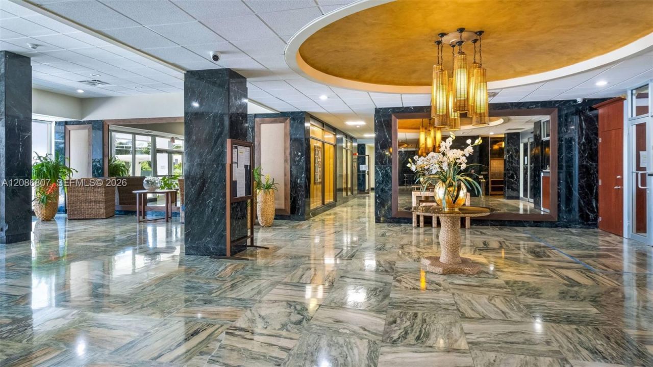 500 Bayview Dr, Unit 1420, Sunny Isles Beach, FL 33160 Photo