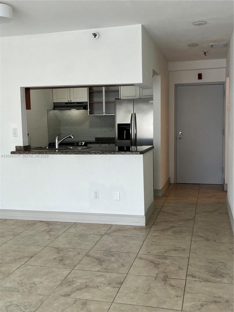 677 NE 24 Th, Unit 704, Miami, FL 33137 Photo