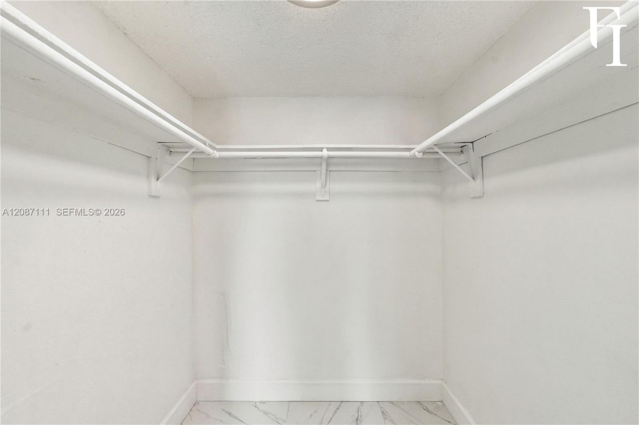 6965 Harding Ave, Unit 406, Miami Beach, FL 33141 Photo