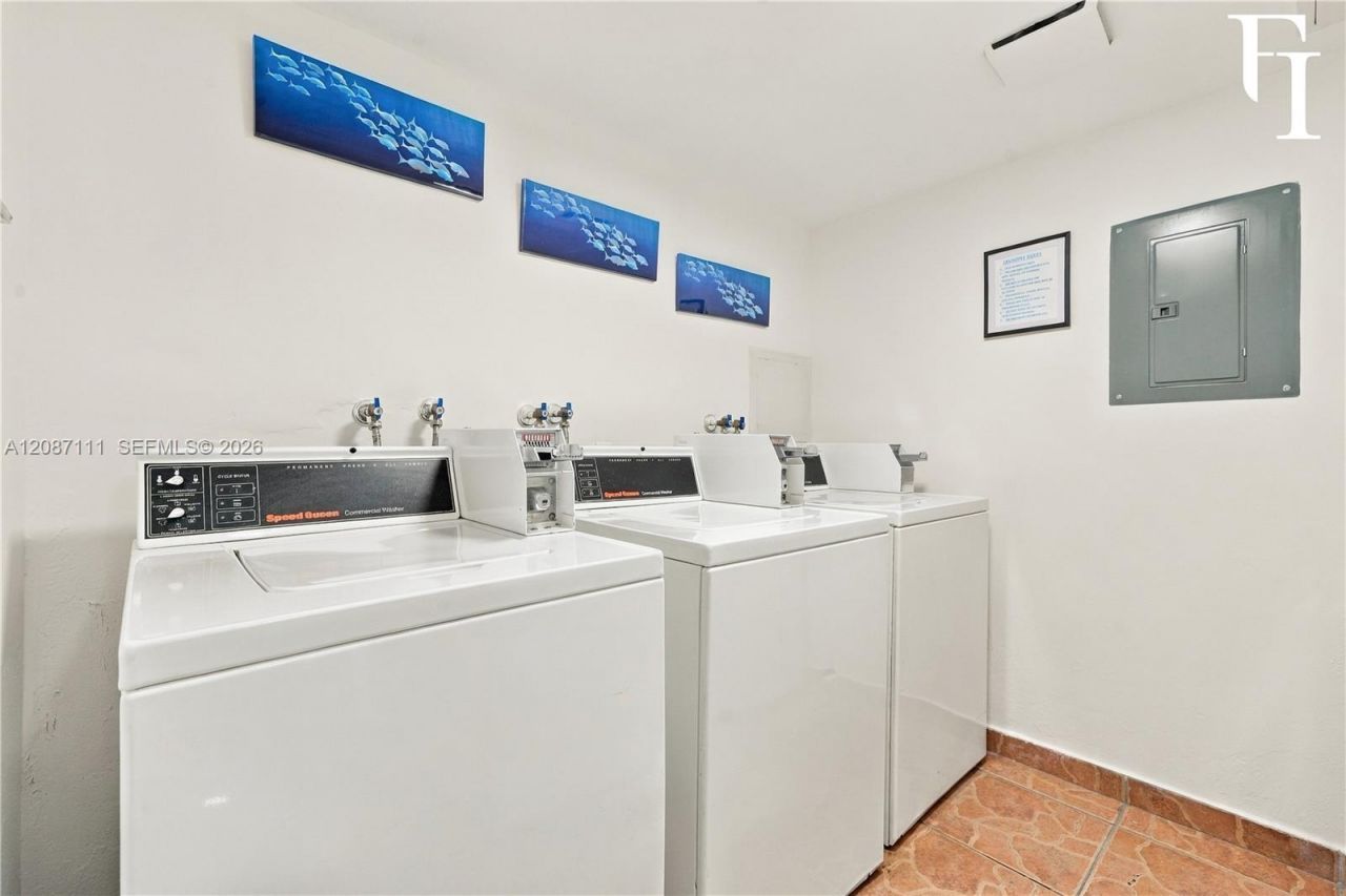 6965 Harding Ave, Unit 406, Miami Beach, FL 33141 Photo