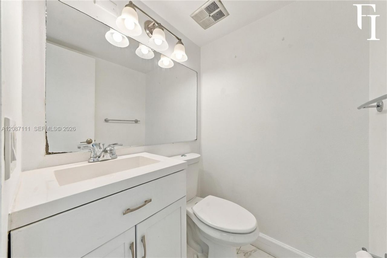 6965 Harding Ave, Unit 406, Miami Beach, FL 33141 Photo