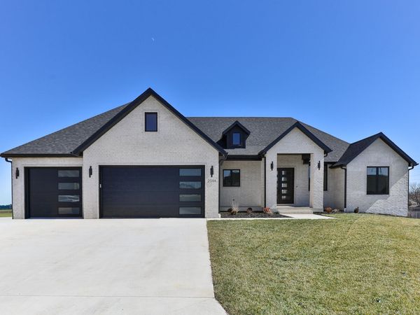2044 N Unbridled Court, Springfield, MO 65802