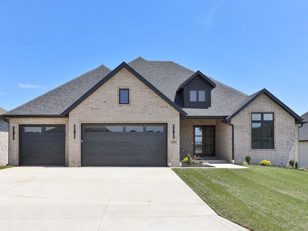 2066 N Unbridled Court, Springfield, MO 65802