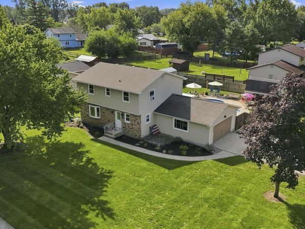 1833 Apollo Drive, Huntertown, IN 46748