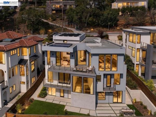 1026 Grizzly Peak Blvd, Berkeley, CA 94708