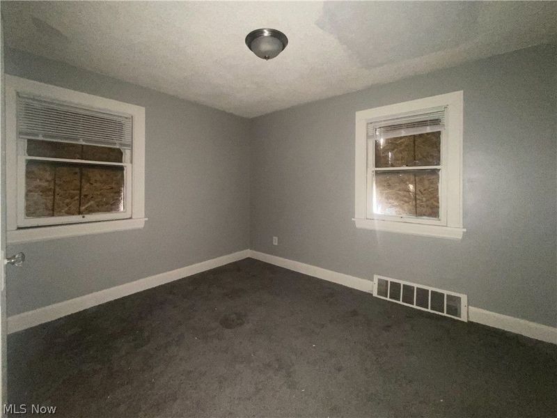10609 Dove Avenue, Cleveland, OH 44105 Photo 17