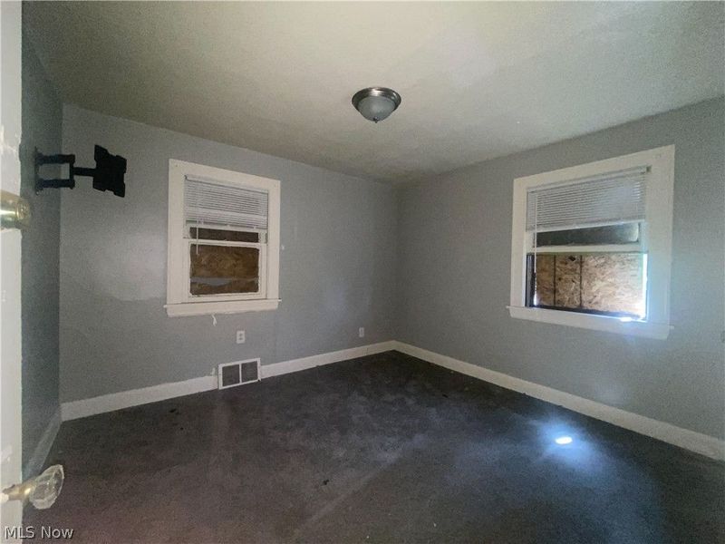 10609 Dove Avenue, Cleveland, OH 44105 Photo 18