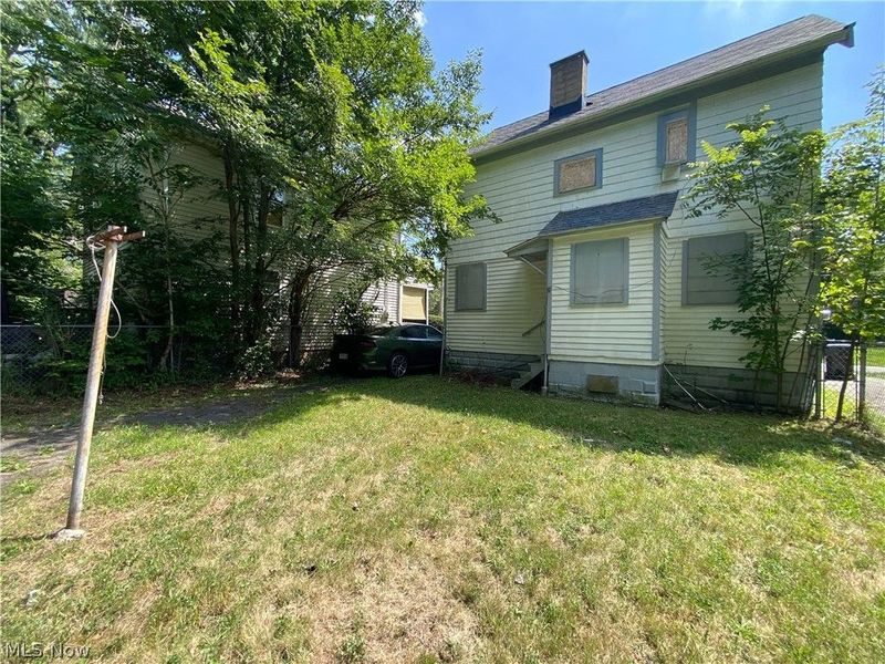 10609 Dove Avenue, Cleveland, OH 44105 Photo 6