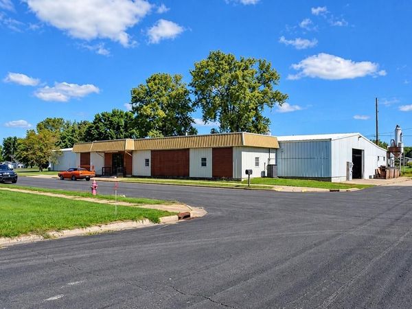 910 Wisconsin AVENUE, Tomah, WI 54660