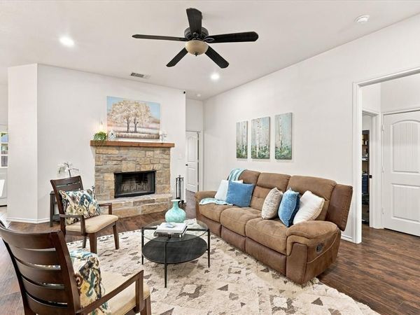236 Firefly Drive, Springtown, TX 76082