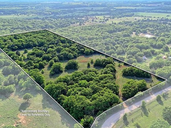 3952 Lake Valley Rd, Sunset, TX 76260