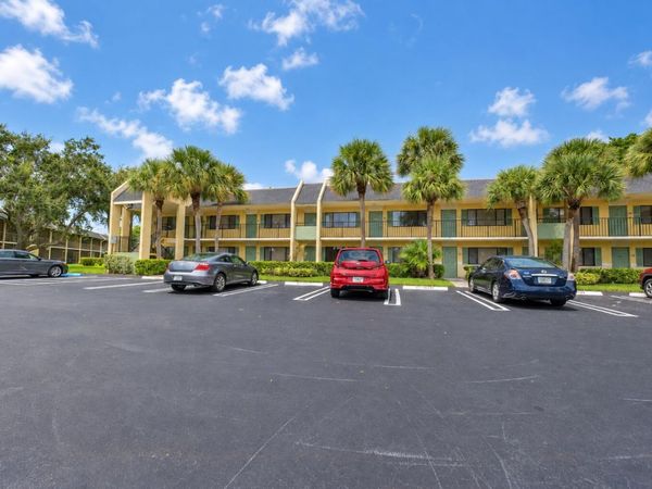 1604 Meadows Circle W, Boynton Beach, FL 33436