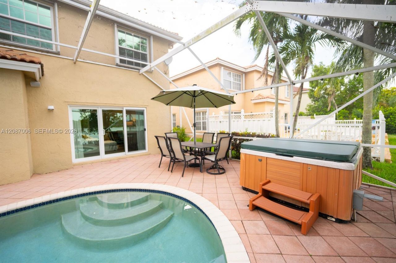 13832 NW 22nd St, Sunrise, FL 33323 Photo