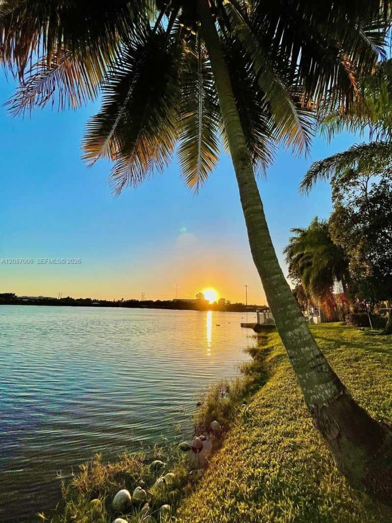 13832 NW 22nd St, Sunrise, FL 33323 Photo
