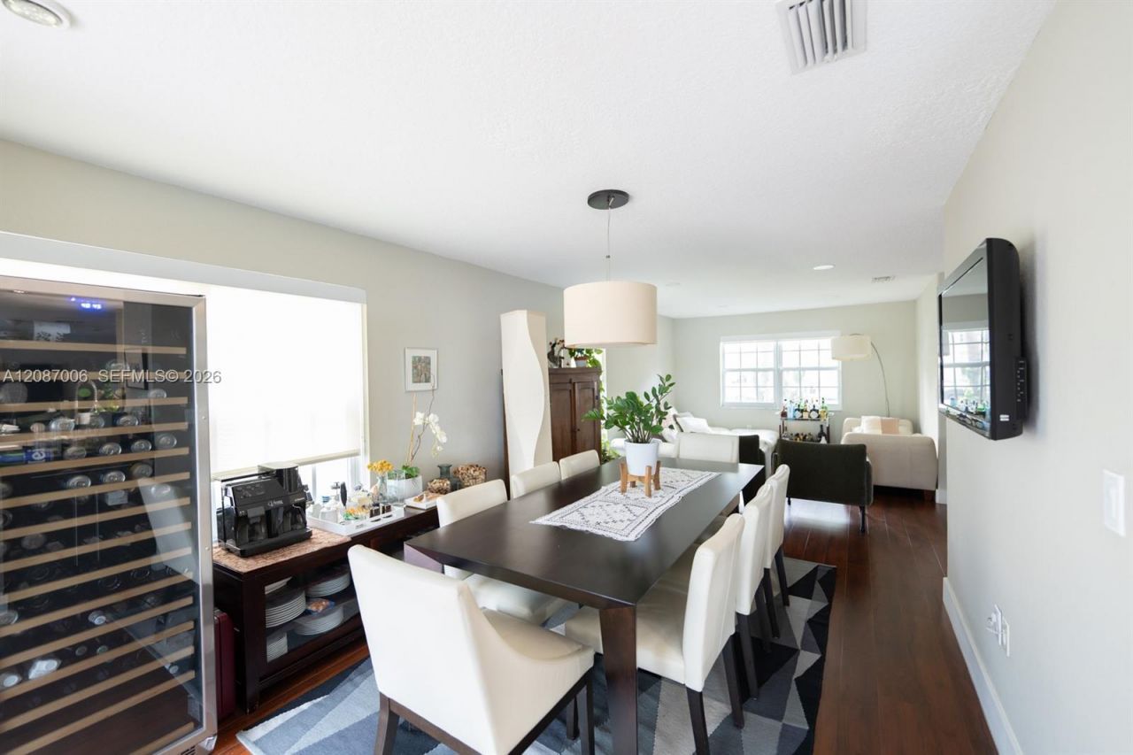 13832 NW 22nd St, Sunrise, FL 33323 Photo