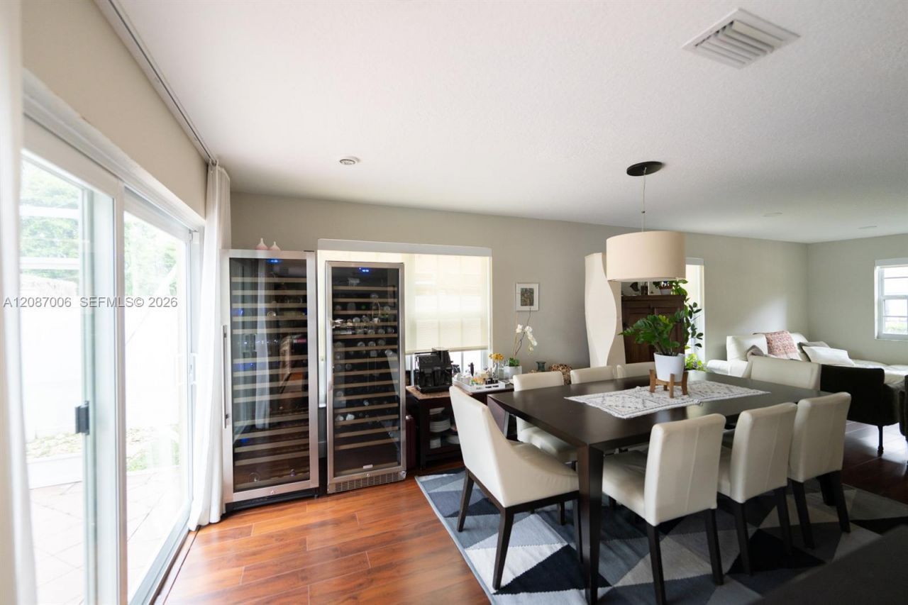 13832 NW 22nd St, Sunrise, FL 33323 Photo