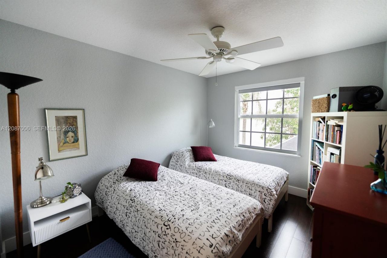 13832 NW 22nd St, Sunrise, FL 33323 Photo