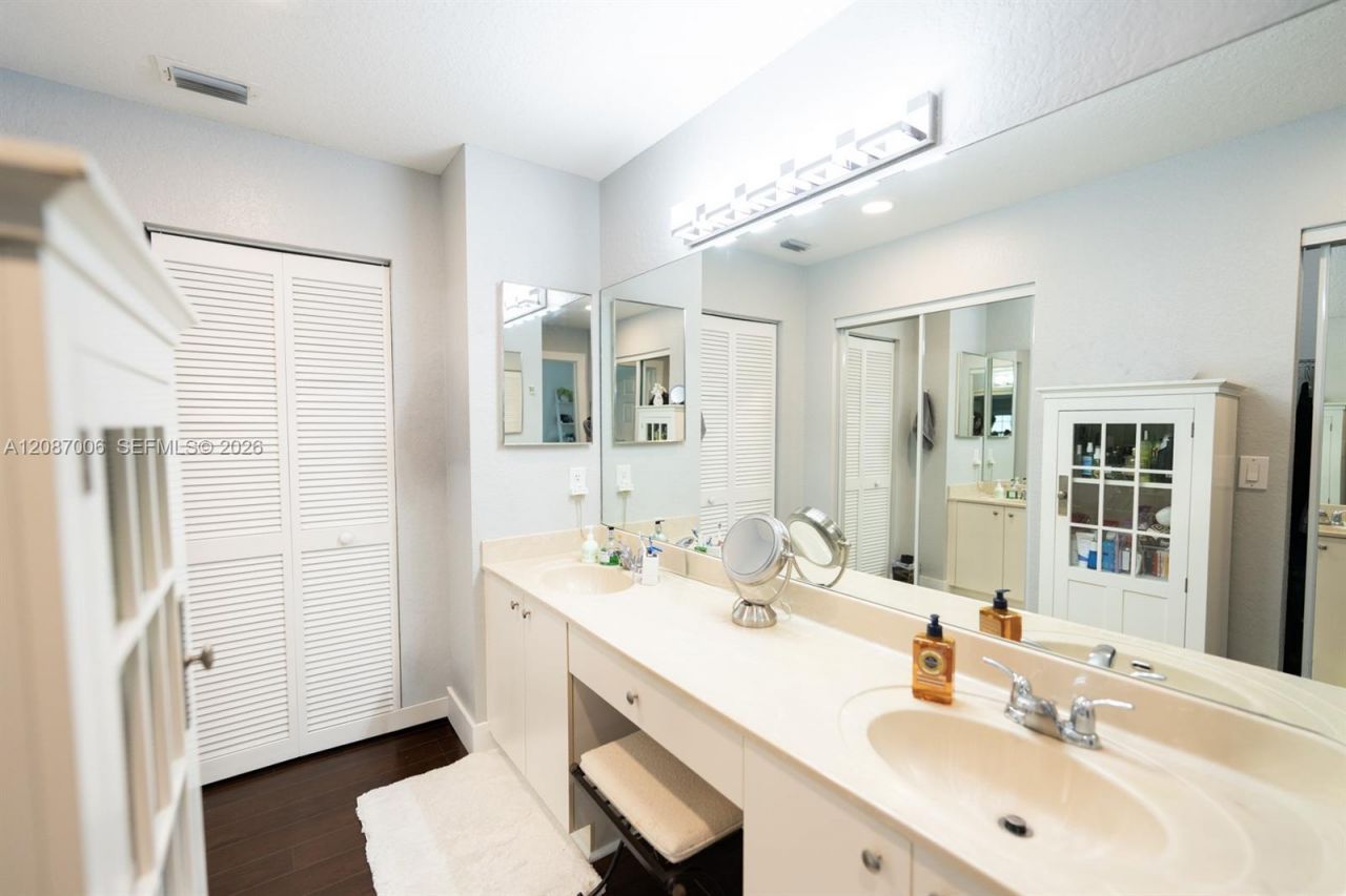 13832 NW 22nd St, Sunrise, FL 33323 Photo