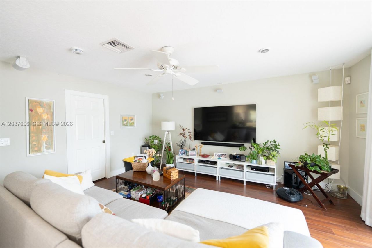 13832 NW 22nd St, Sunrise, FL 33323 Photo