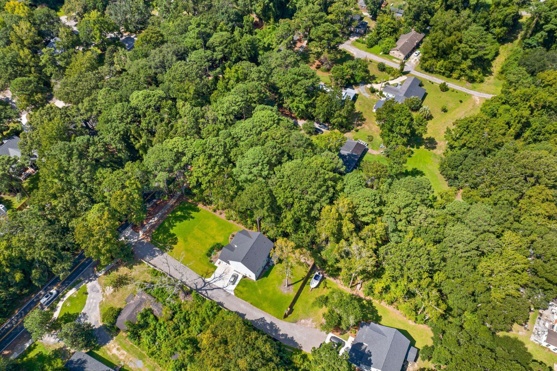 923 Long Point Road Photo 14