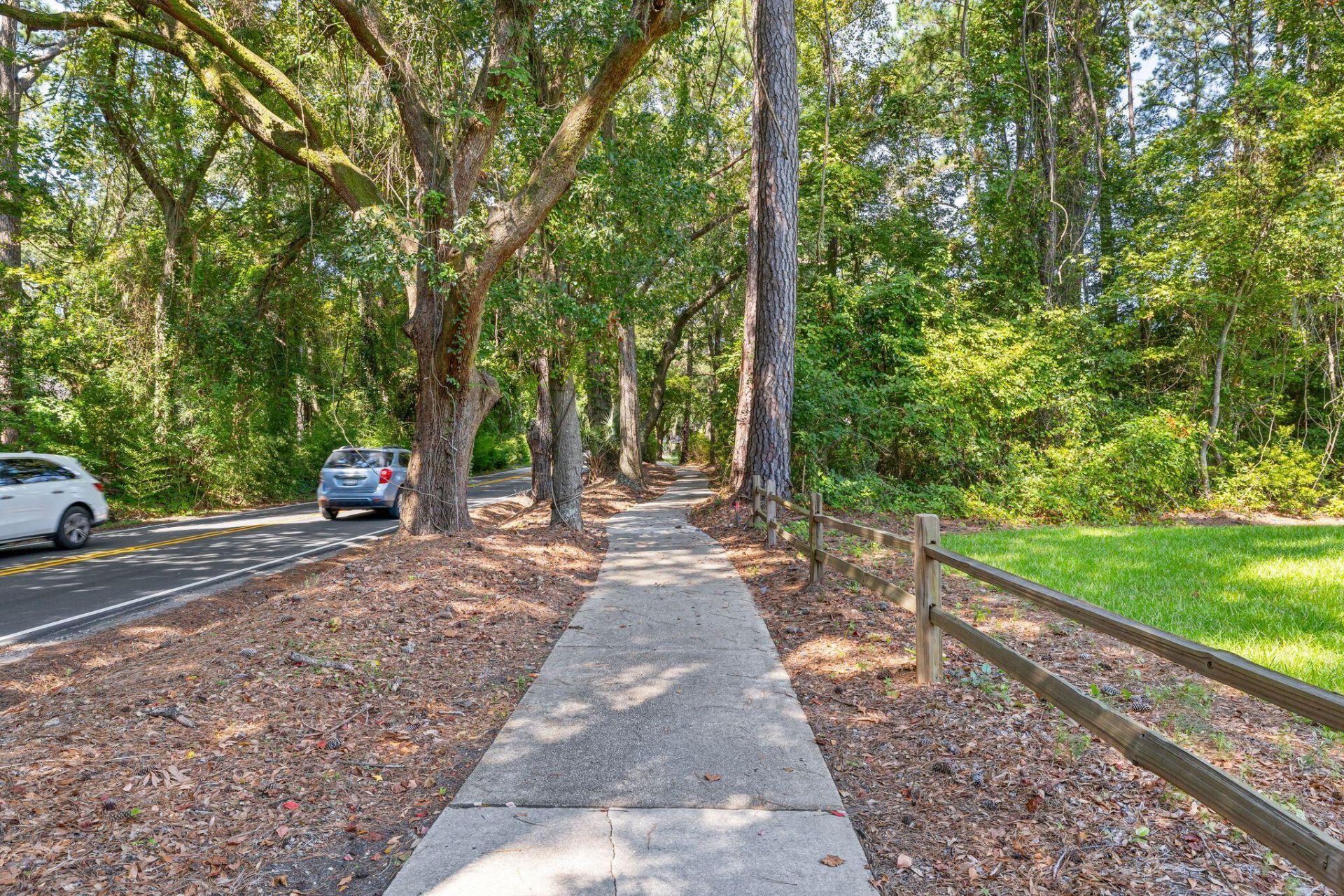 923 Long Point Road Photo 4