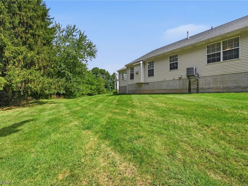 1177 Nancy Anna Avenue NW, Massillon, OH 44646 Photo 5