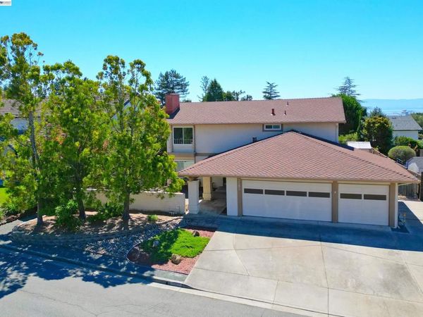 3585 Deer Park Ct, Hayward, CA 94542