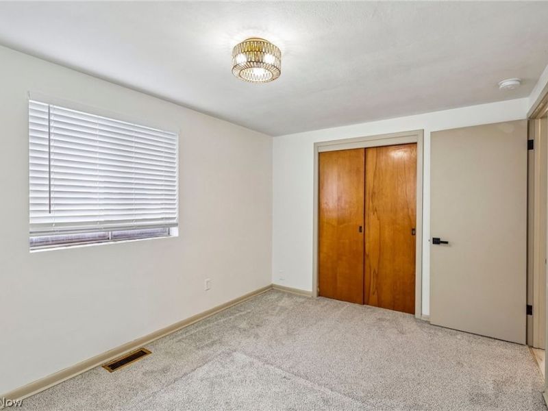 5803 Lake Road, Mentor on the Lake, OH 44060 Photo 19