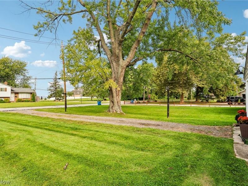 5803 Lake Road, Mentor on the Lake, OH 44060 Photo 6