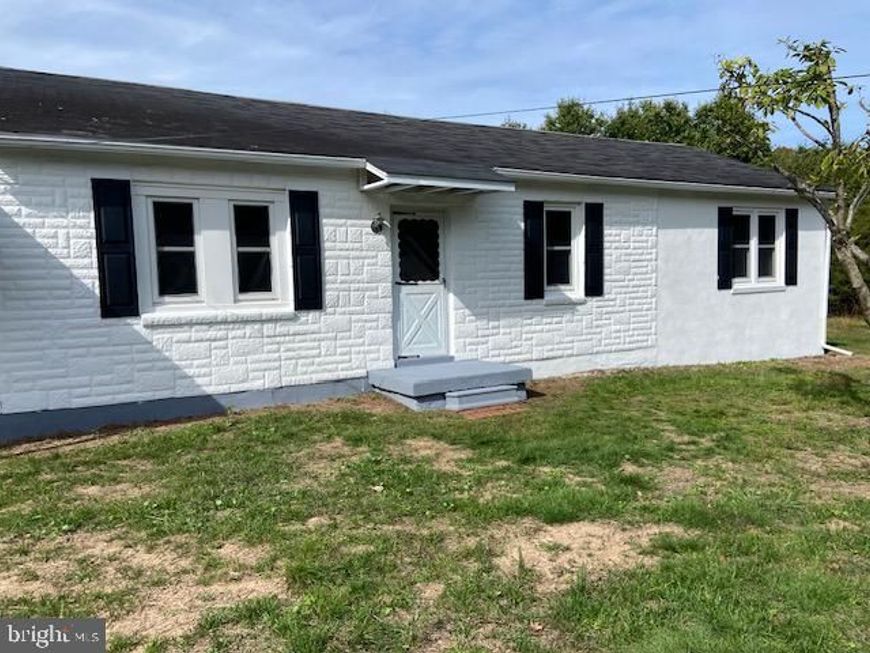 1033 Walt Road, Pennsburg, PA 18073 Main Photo