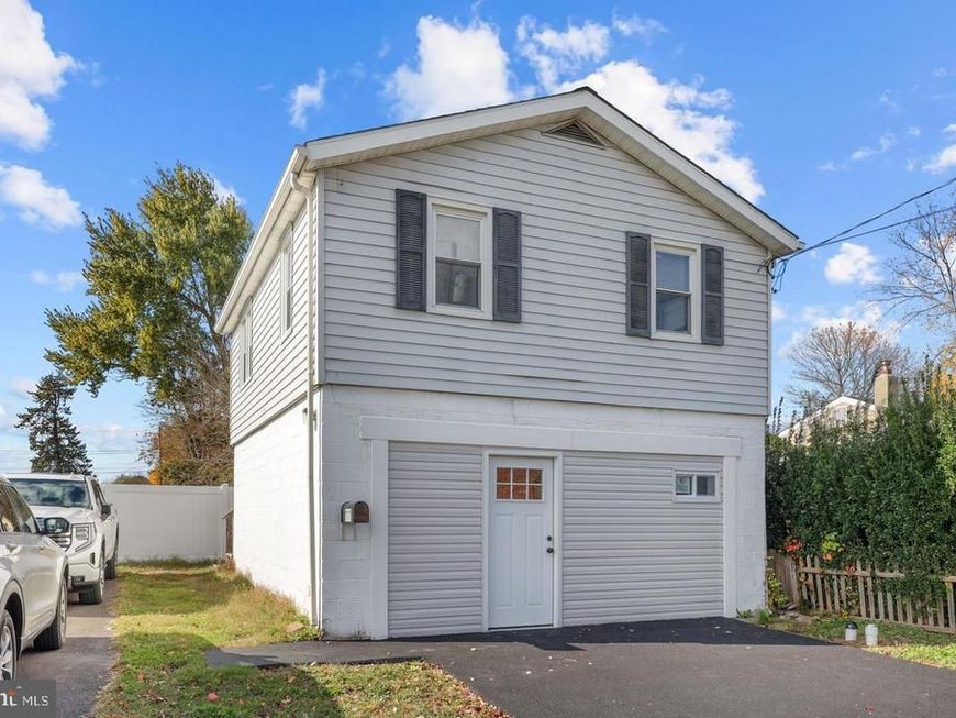111 Walnut Avenue, Croydon, PA 19021 Main Photo