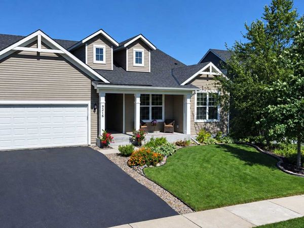 9216 Lighthouse Lane, Woodbury, MN 55129