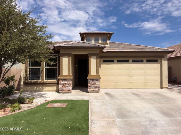 2518 E FAWN Drive, Phoenix, AZ 85042